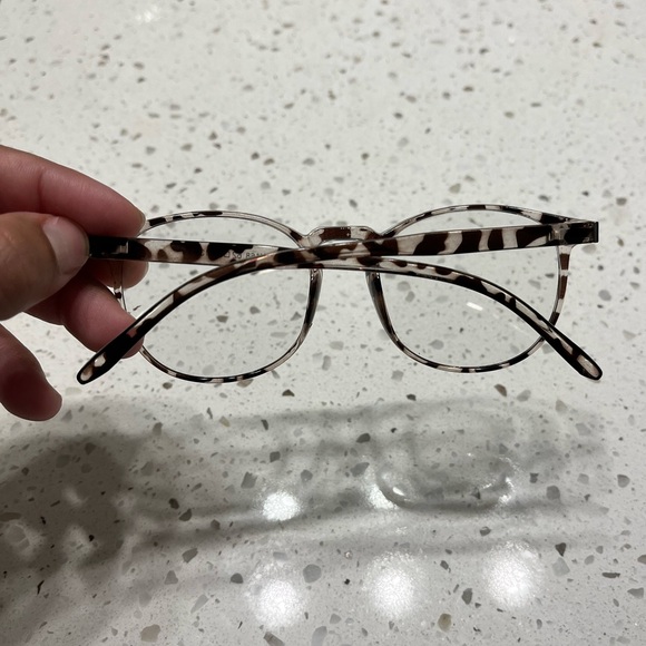 Pack of 2 Fashion Eyeglasses Leopard Print Eyeglasses - Picture 8 of 10